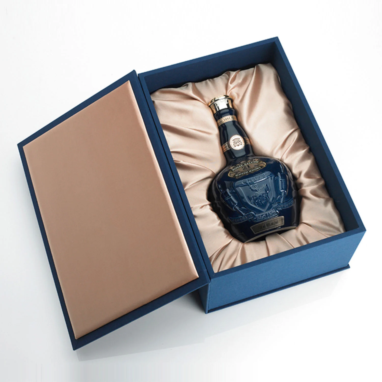 caja de regalo con set de vino