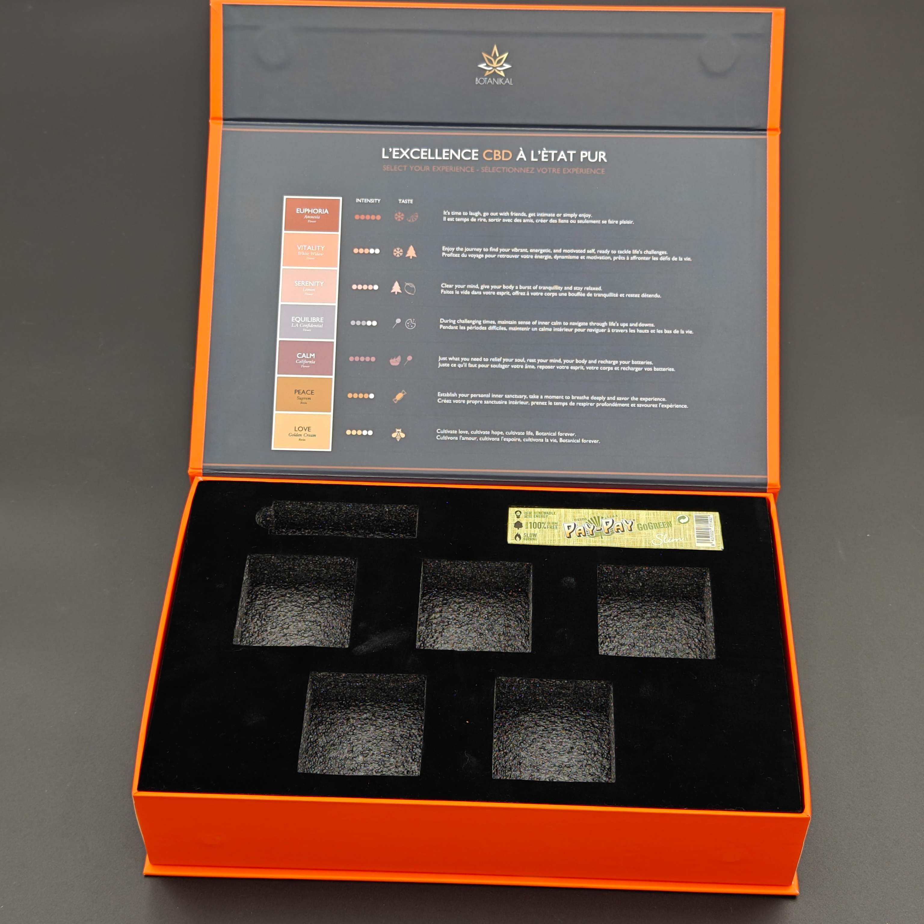  Caja con forma de libro 