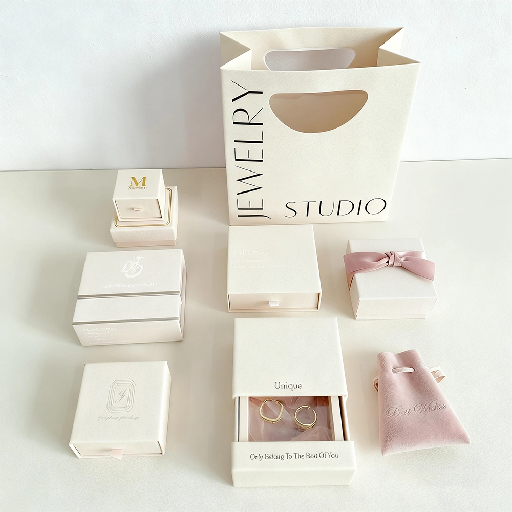  Caja de cartón para joyería 