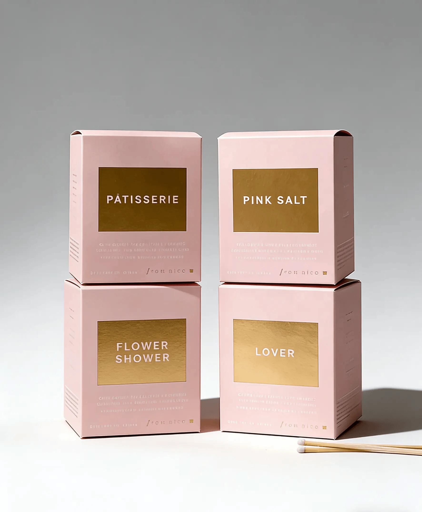 Caja con extremo plegable